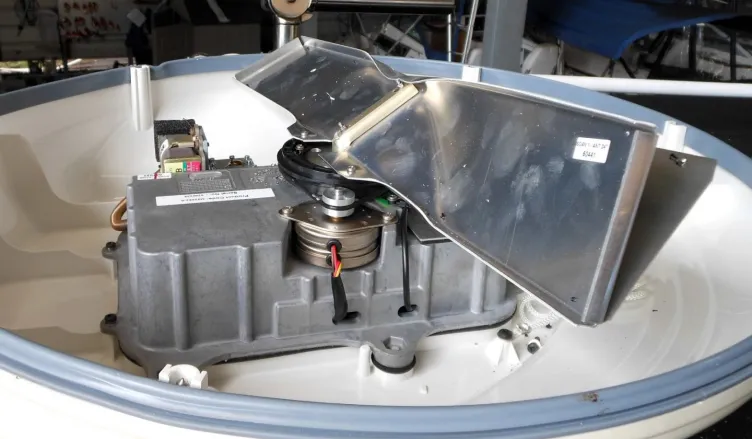 SERVICE Repairs, fabrication and installation 4 damaged_radar