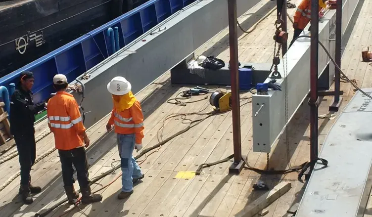 SERVICE Repairs, fabrication and installation 11 jib_crane_repair_3